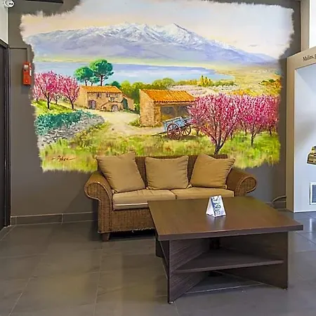 Hotel Perpignan 3*