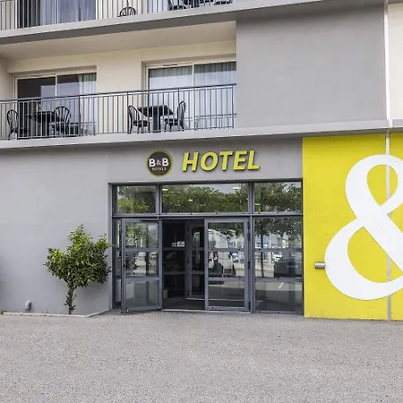 Отель Perpignan 3*